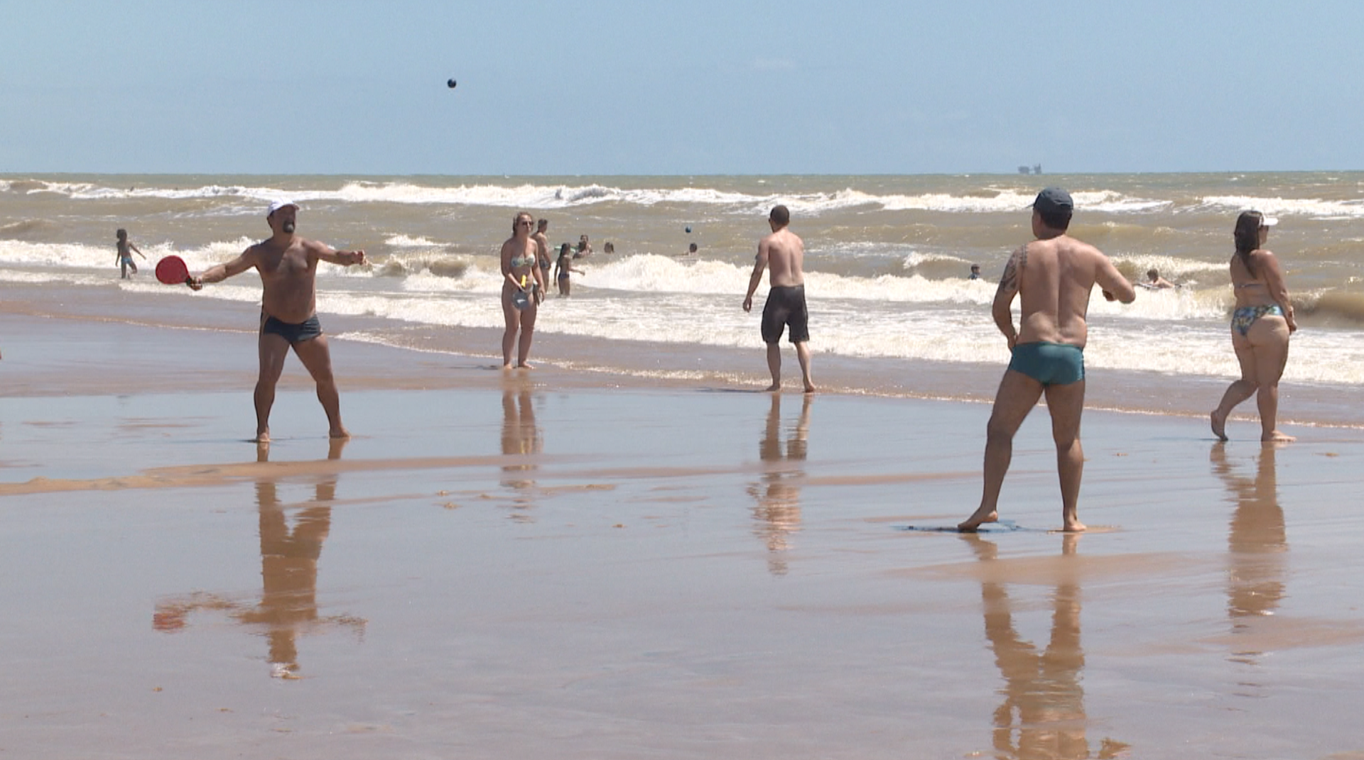 O nome Frescobol vem do beira-mar, local fresco onde se praticava o esporte.